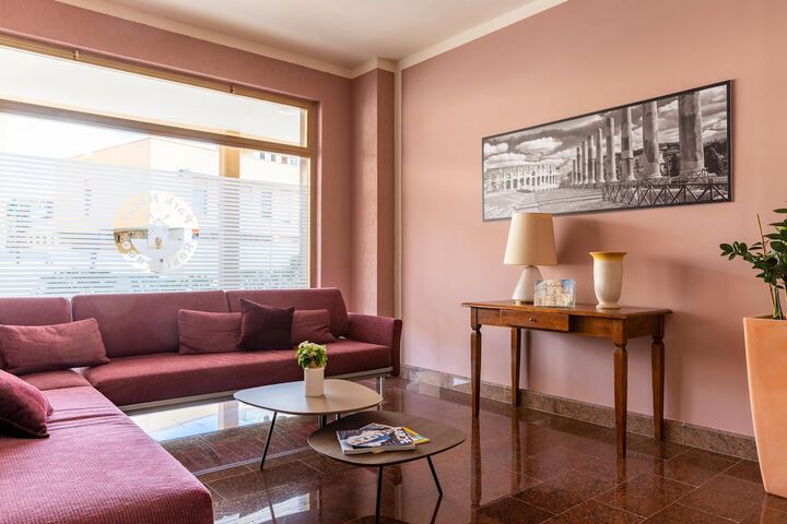 Guest Lobby