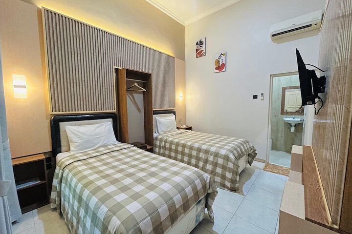 Room 4 of 22