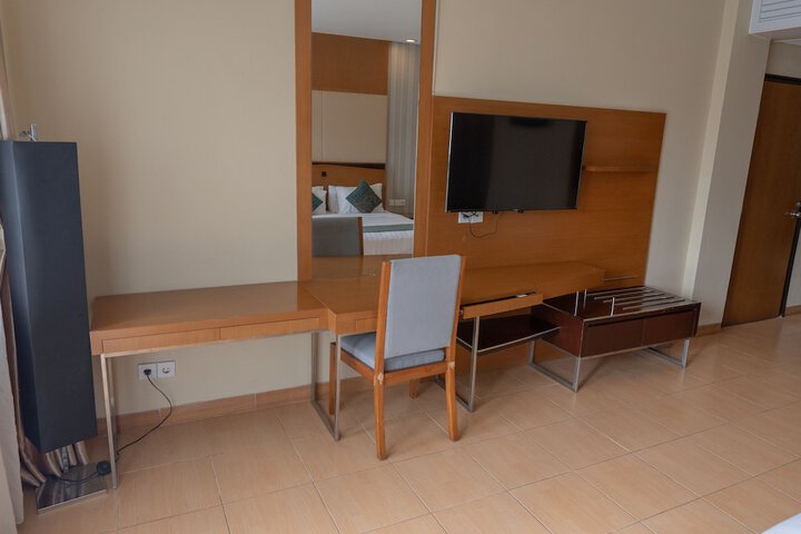Room 7 of 31