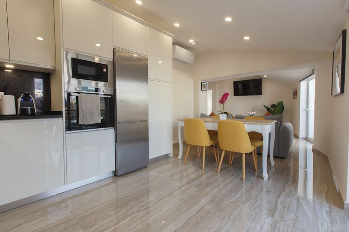 Room 45 of 79