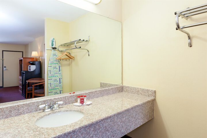 Room 14 of 19
