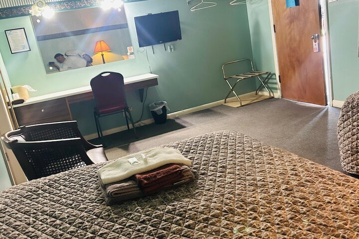 Room 38 of 59