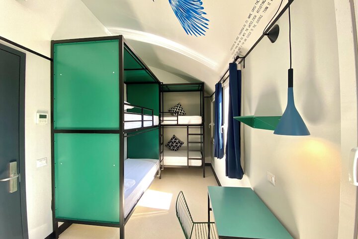 Room 20 of 62
