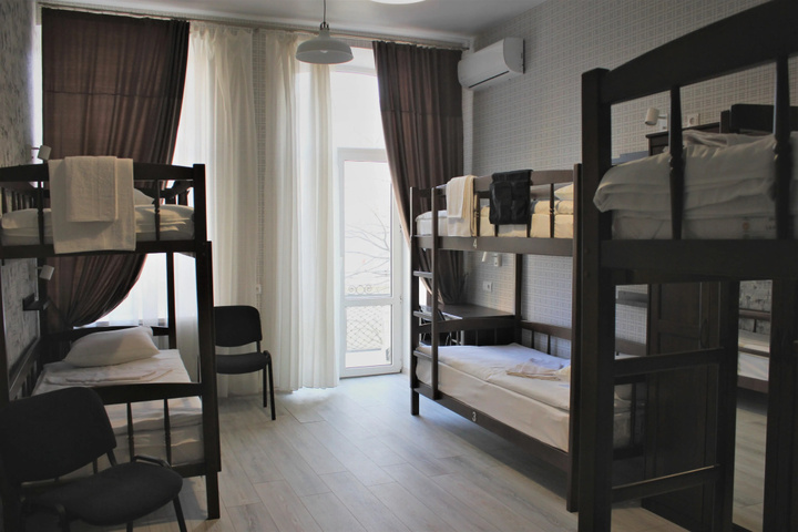 Room 15 of 37
