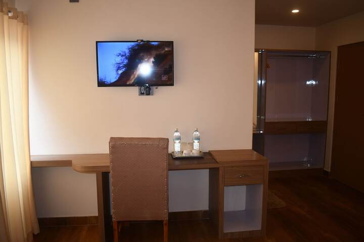 Room 6 of 95