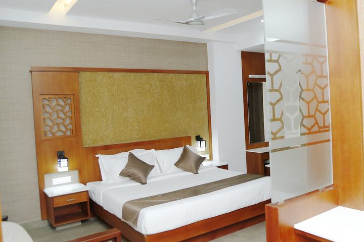 Room 14 of 53
