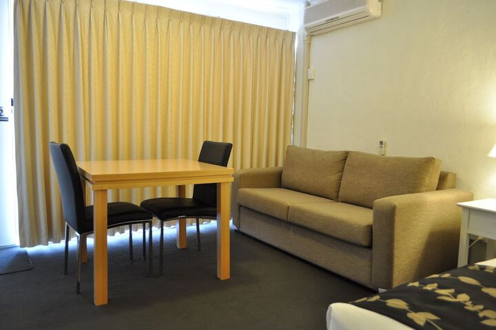 Room 35 of 42