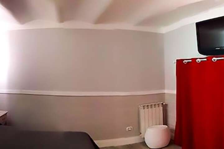 Room 13 of 62