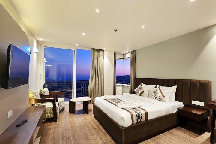 Room 15 of 29