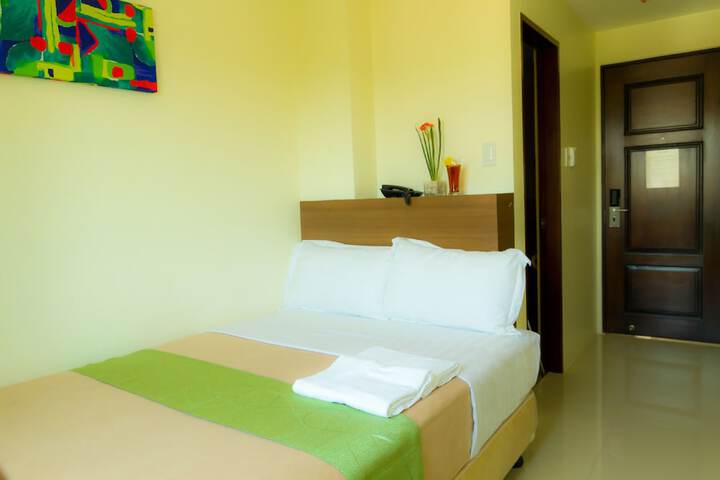 Room 14 of 40