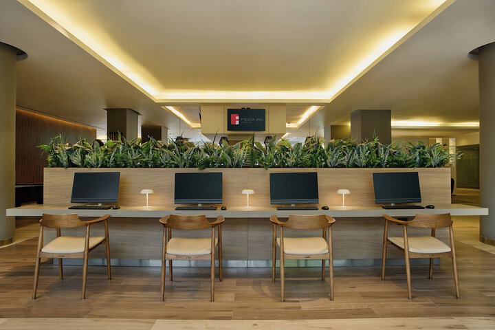 Hotel Lobby
