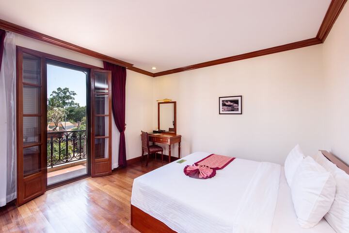 Room 28 of 75