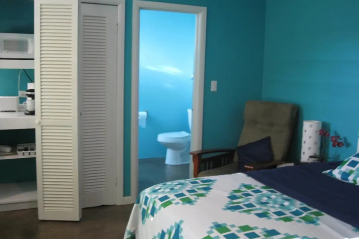 Room 4 of 20