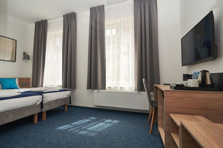 Room 26 of 79