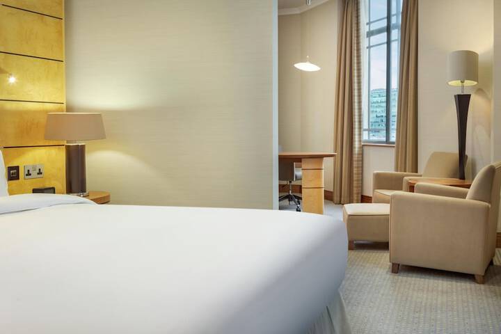 Room 115 of 284