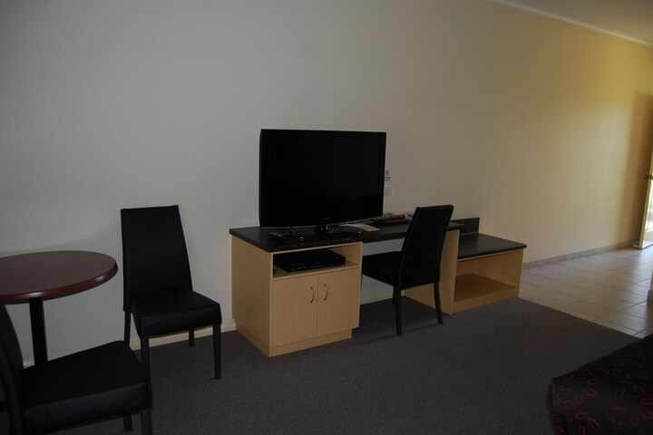 Room 12 of 81
