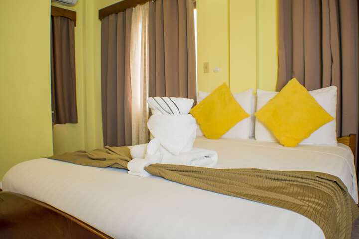 Belcove Hotel in Belize City
