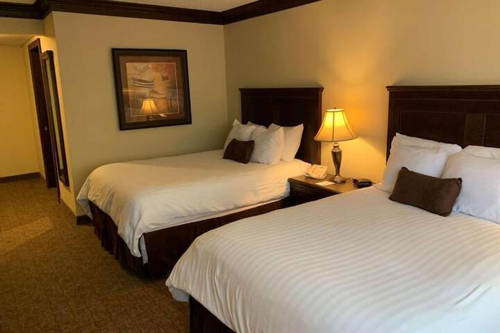 Basic 2 Double Beds (3 of 13)