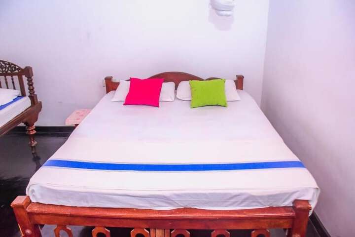 Room 8 of 36