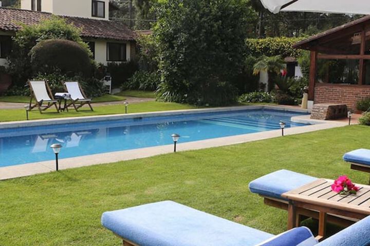 Hotel with Pool
