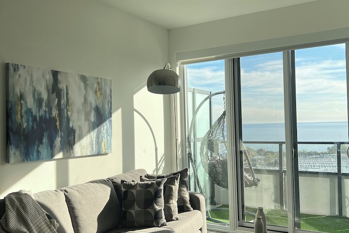 Room 10 of 19