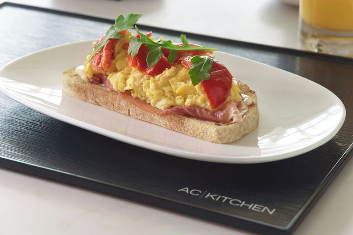 Breakfast meal