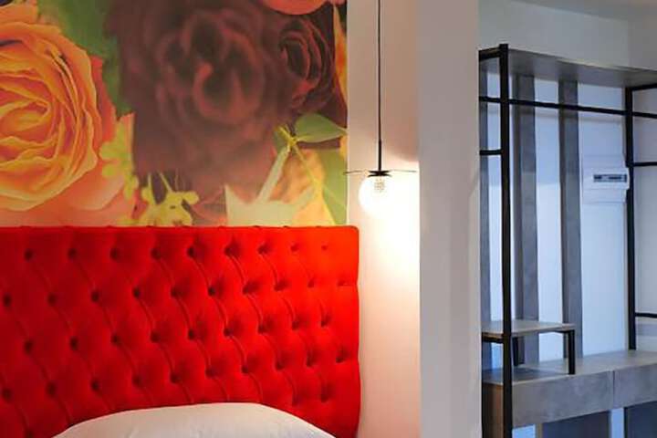 Room 33 of 137