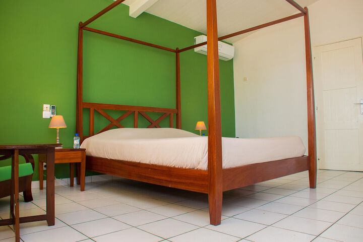 Room 26 of 60
