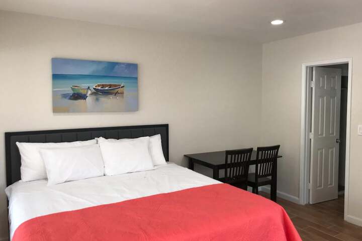 Room 6 of 50