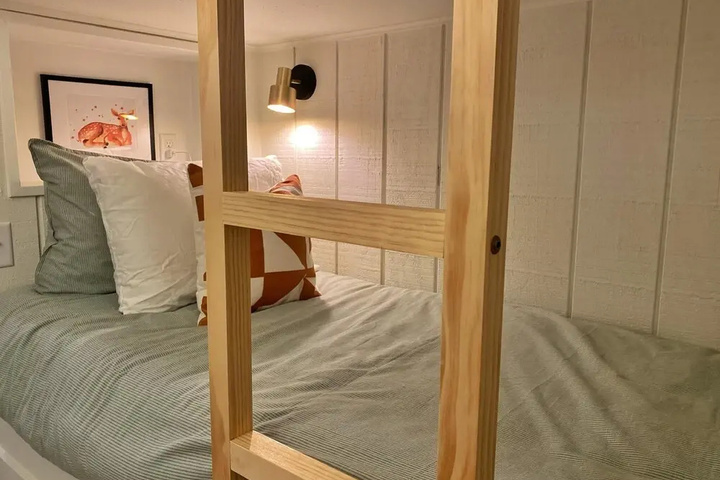 Room 3 of 22