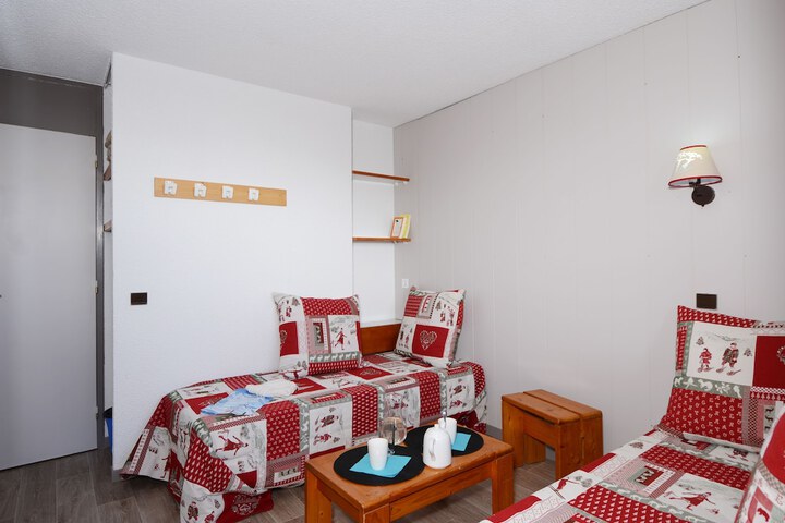 Room 2 of 34