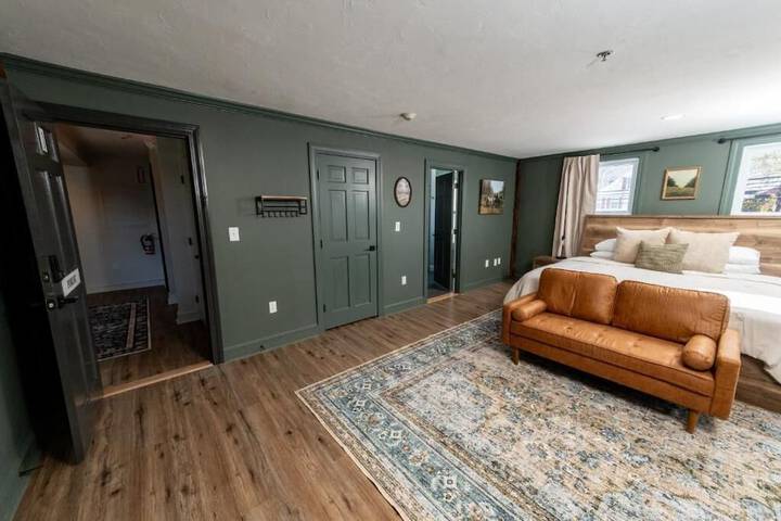 Room 6 of 61