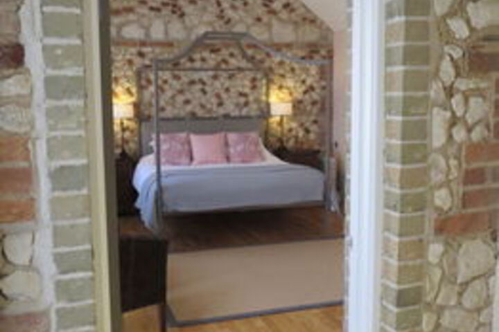 Room 47 of 61