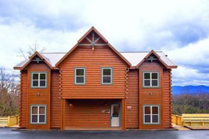 Image of Mountain Splash Lodge by RedAwning