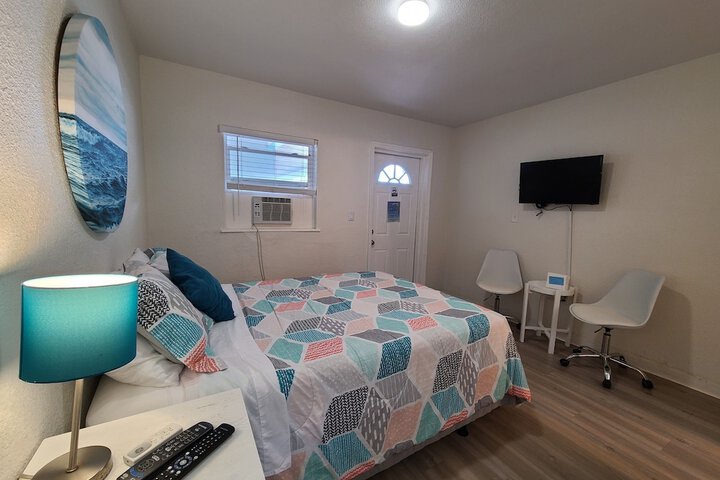 Room 53 of 166