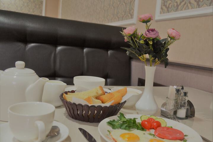 Breakfast/Coffee Service 17 of 21