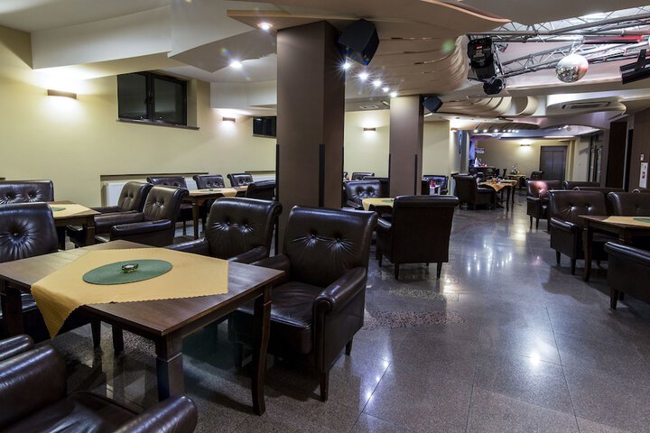 Lounge 69 of 81