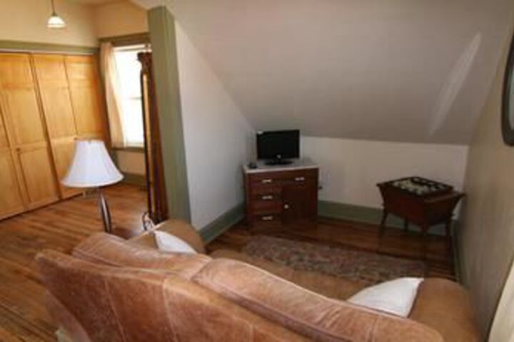 Room 31 of 37