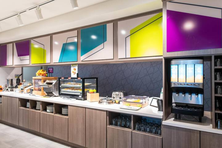 Breakfast/Coffee Service 39 of 45