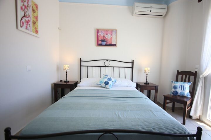 Room 5 of 17
