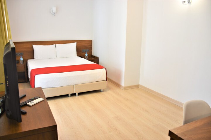 Room 29 of 76