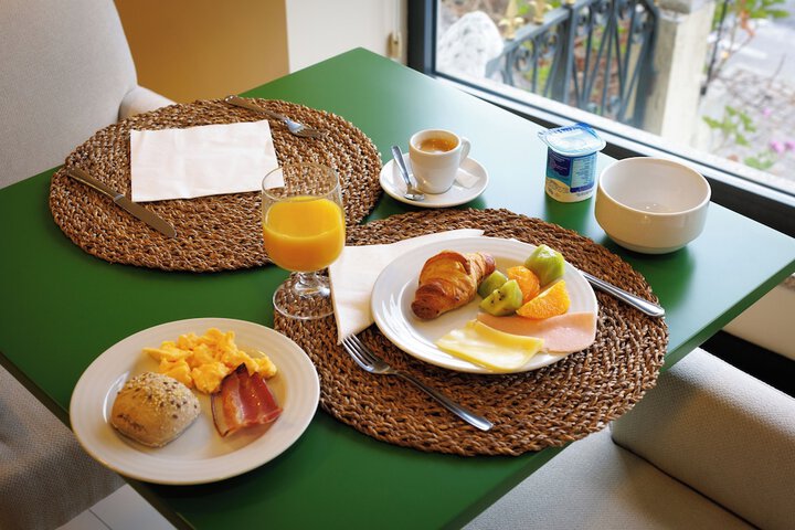Breakfast meal