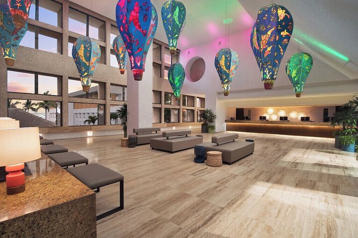 Guest Lobby