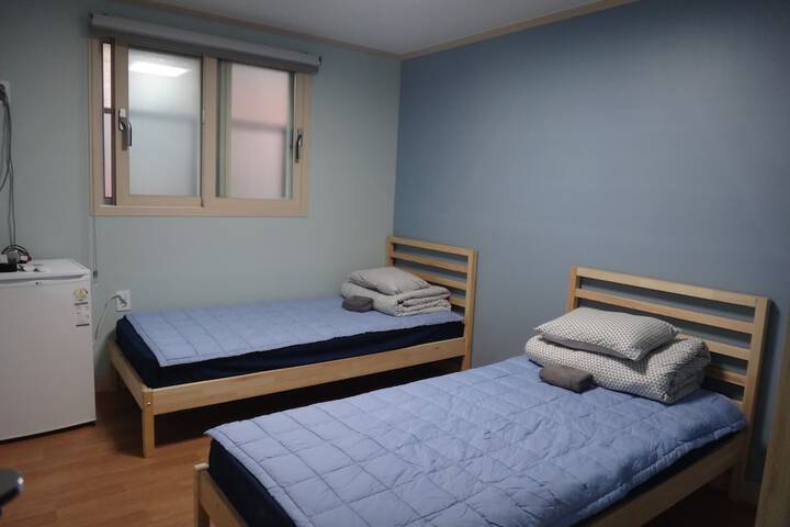 Room 22 of 73