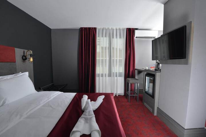 Room 12 of 44
