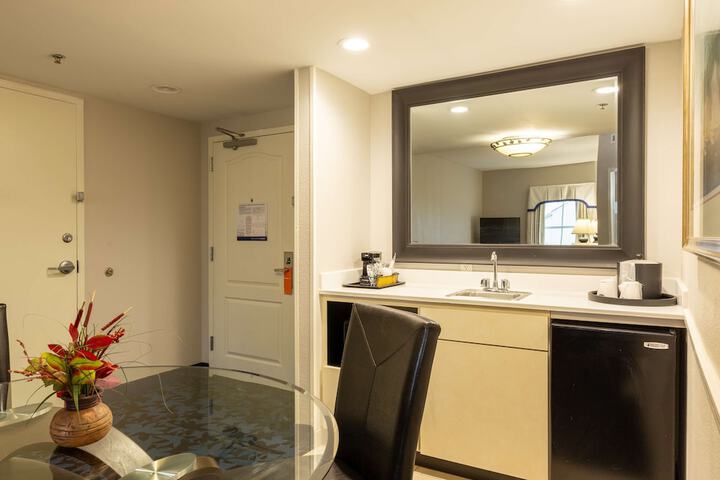 Minibar