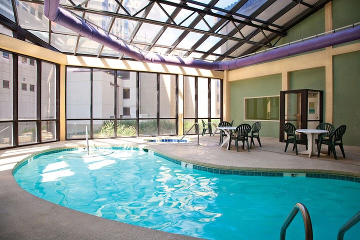 Pool 21 of 58