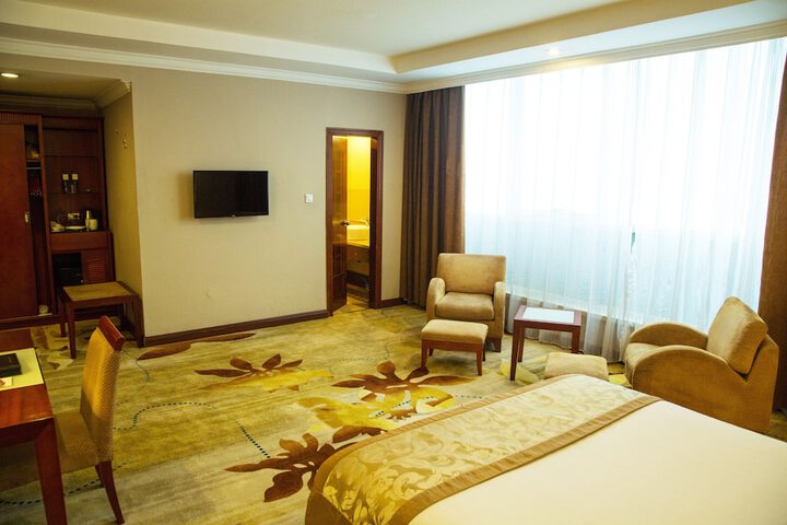 Room 17 of 75