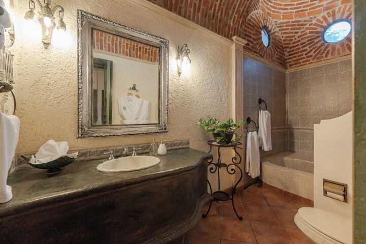 Clean Restrooms