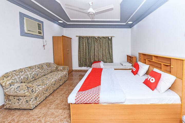 Room 35 of 71